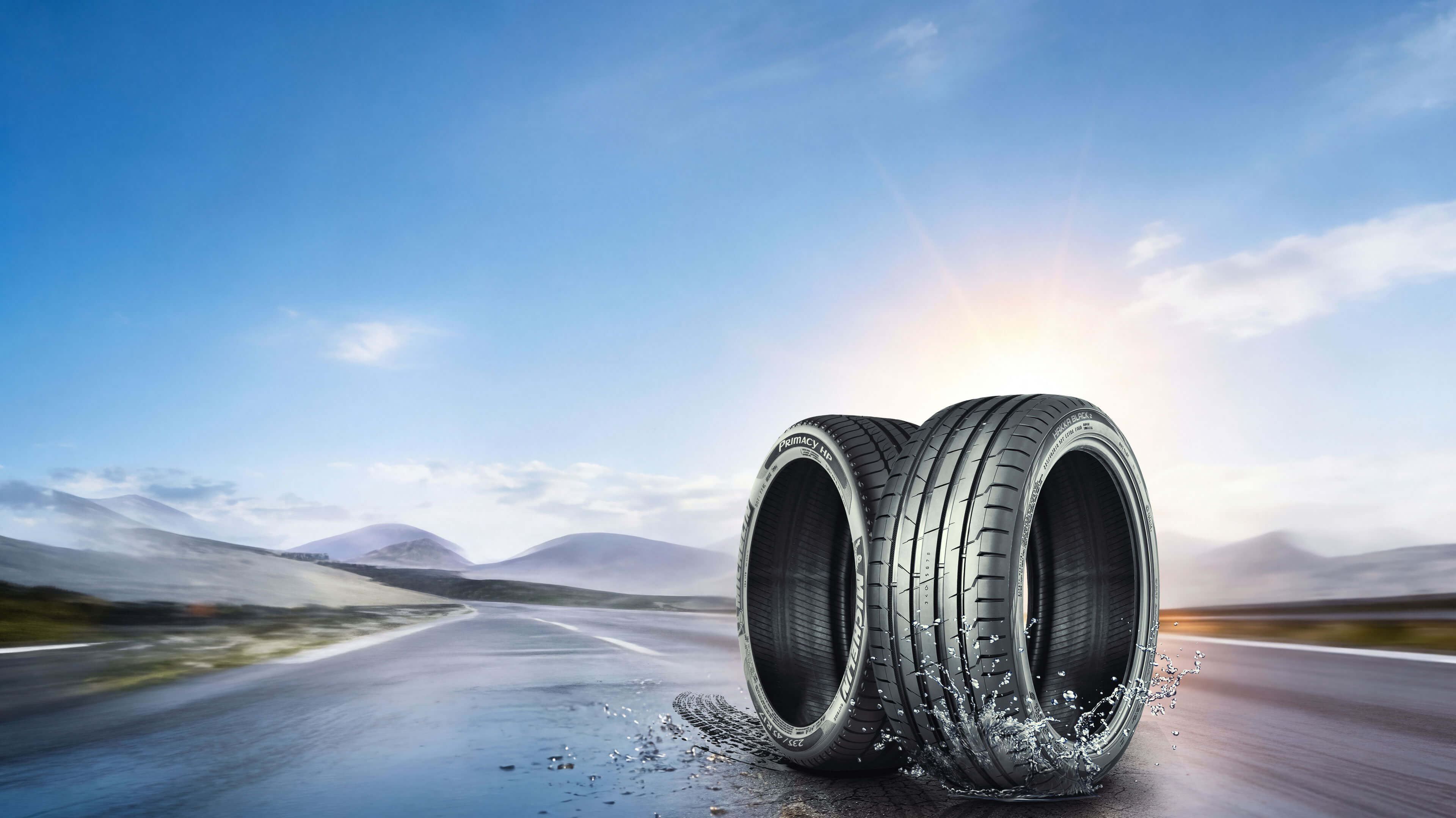 Sommard&auml;ck och svarta aluminiumf&auml;lgar f&ouml;r personbilar hos ABS Wheels