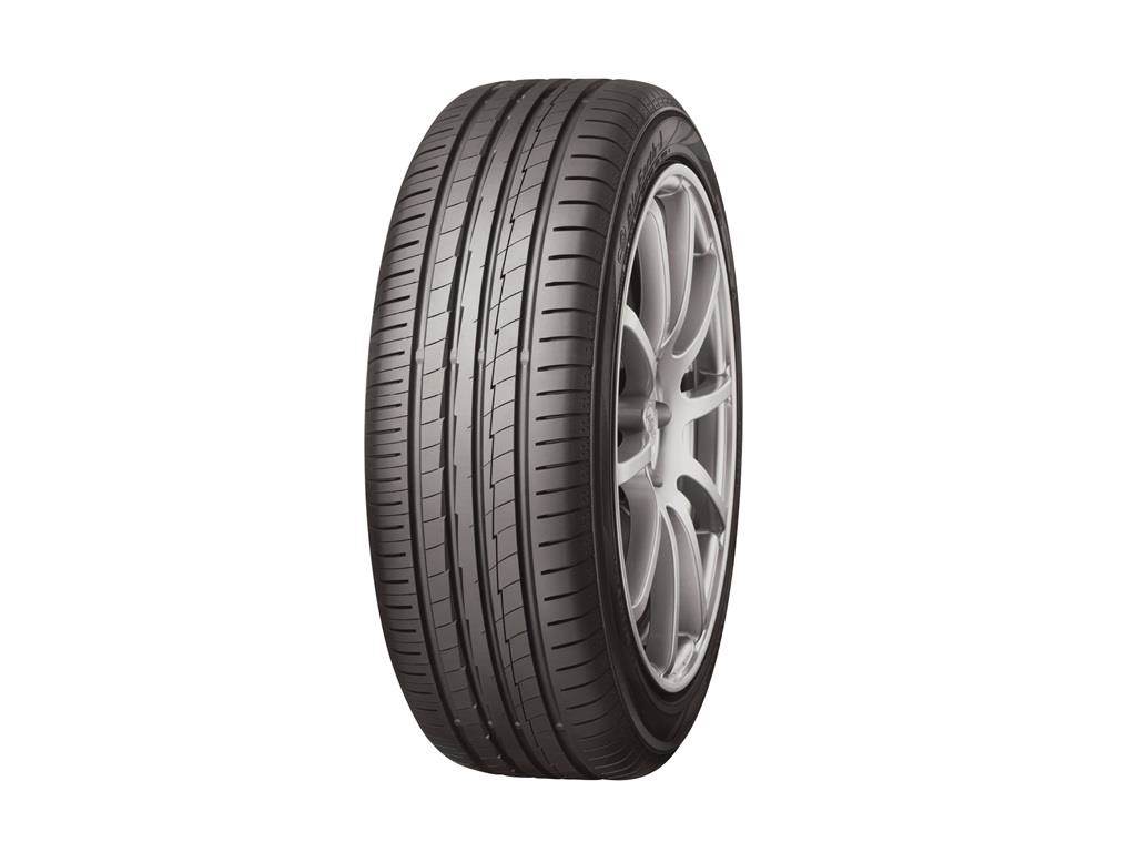 YOKOHAMA BLUEARTH AE50 Sommard�ck