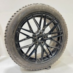 Begagnat Black f&auml;lgar